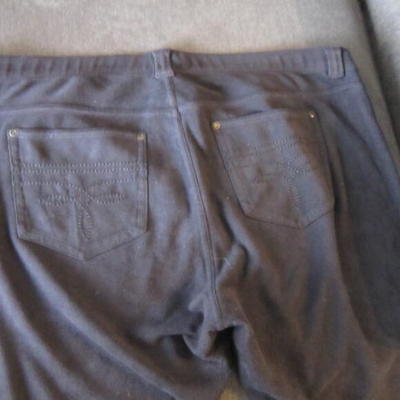 HUE Faux Suede Leggings, Black, XL - Picture 2 of 3